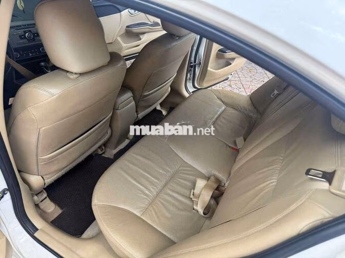 Honda Civic 1.8 Tự động 2014 Trắng ngọc trai