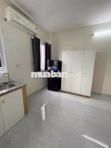 TRỐNG SẴN 1 CĂN STUDIO CỬA SỔ TRỜI GIÁ TỐT GẦN NTTU