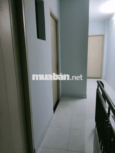 phòng trọ 20m2, wc riêng, wifi, máy giặt, để xe, chìa khóa riêng
