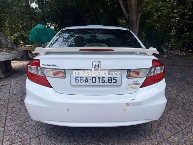 Honda Civic 1.8 Tự động 2014 Trắng ngọc trai