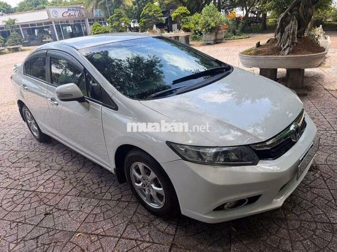 Honda Civic 1.8 Tự động 2014 Trắng ngọc trai