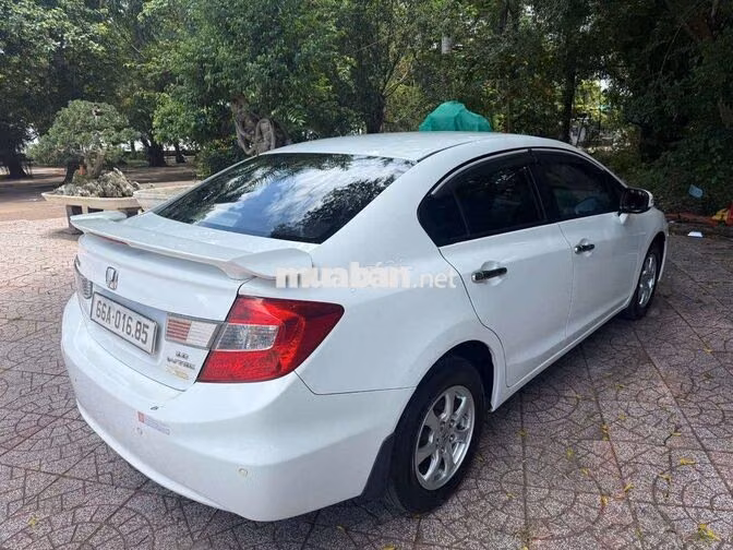 Honda Civic 1.8 Tự động 2014 Trắng ngọc trai