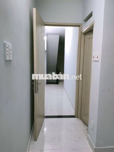 phòng trọ 20m2, wc riêng, wifi, máy giặt, để xe, chìa khóa riêng