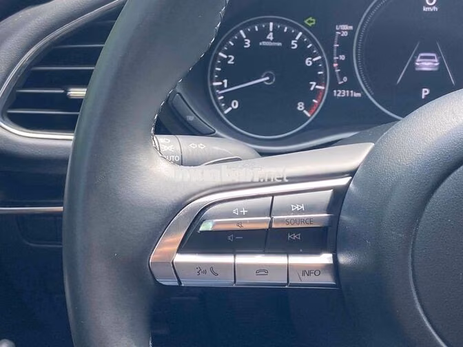 Mazda 3 Luxury 2025 Xanh đen 1 chủ mua mới