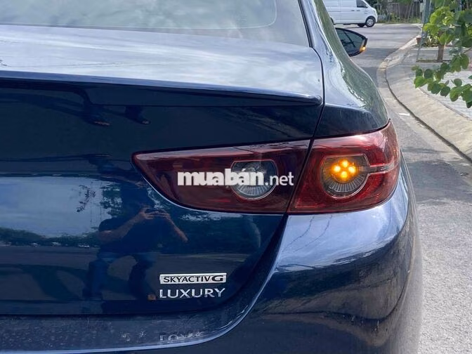 Mazda 3 Luxury 2025 Xanh đen 1 chủ mua mới