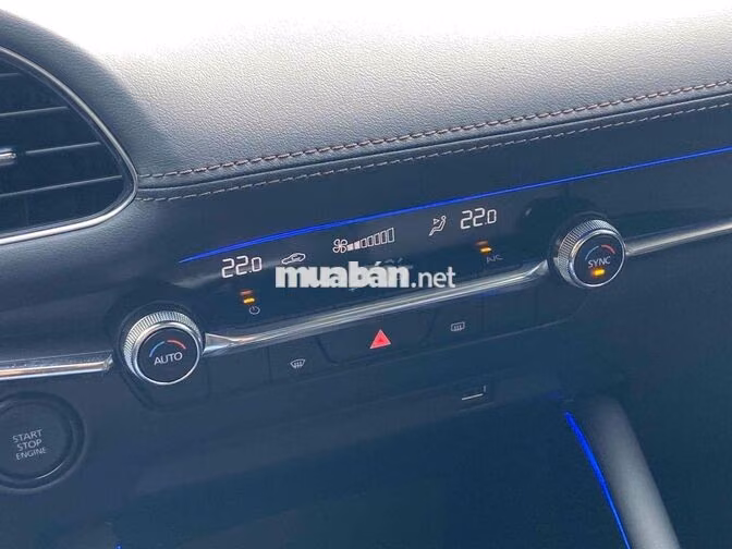 Mazda 3 Luxury 2025 Xanh đen 1 chủ mua mới