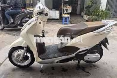 Honda Lead 2018 vàng