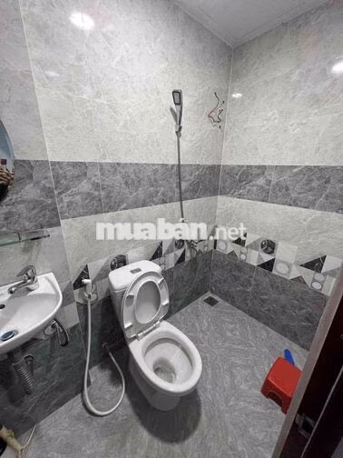 CHO THUÊ NHÀ NGUYÊN CĂN XÂY MỚI 100% QUẬN 3