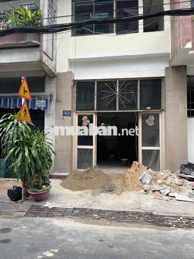 mặt bàng kinh doanh ngay trung tâm bàu các