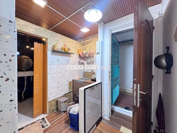 Cho Thuê Phòng Gác Lửng 25m2_Chung Cư NTB Q1_Thang Máy_Kế Bên Hàm Nghi
