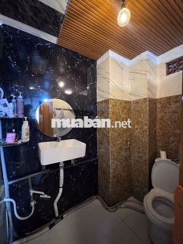 Cho Thuê Phòng Gác Lửng 25m2_Chung Cư NTB Q1_Thang Máy_Kế Bên Hàm Nghi