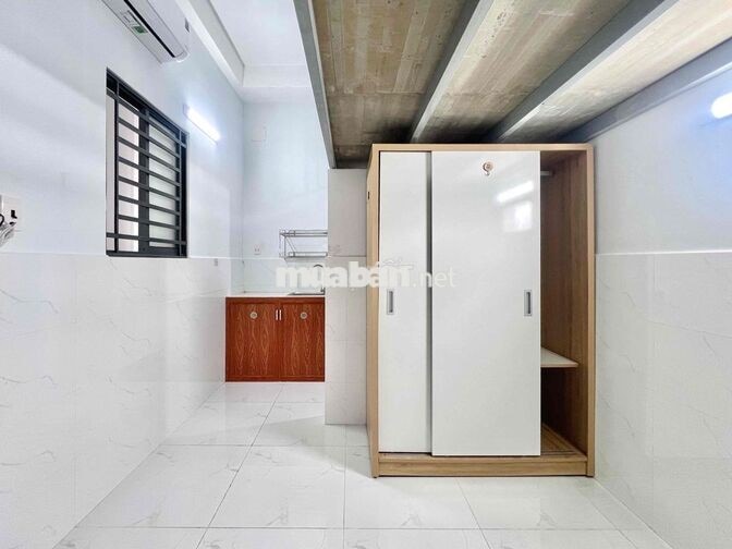 PHÒNG TRỌ GIÁ RẺ CÓ GÁC SẴN MÁY LẠNH, MỚI, NGAY CÔNG VIÊN LÀNG HOA