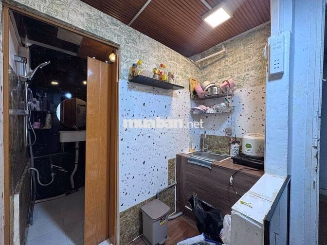 Cho Thuê Phòng Gác Lửng 25m2_Chung Cư NTB Q1_Thang Máy_Kế Bên Hàm Nghi