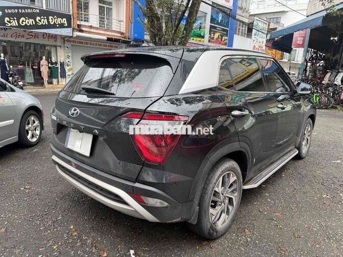 Hyundai Creta 2022 ĐB Đen 4.5 vạn. Đã lên nhiều đồ