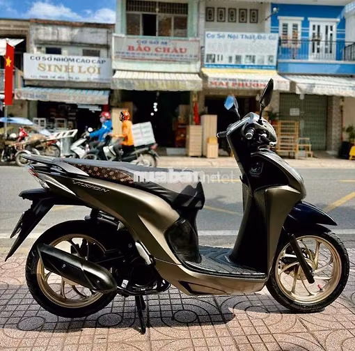 Vision 2025 Smk, bstp 9chủ, máy gin xe đẹp- CÓ GOP