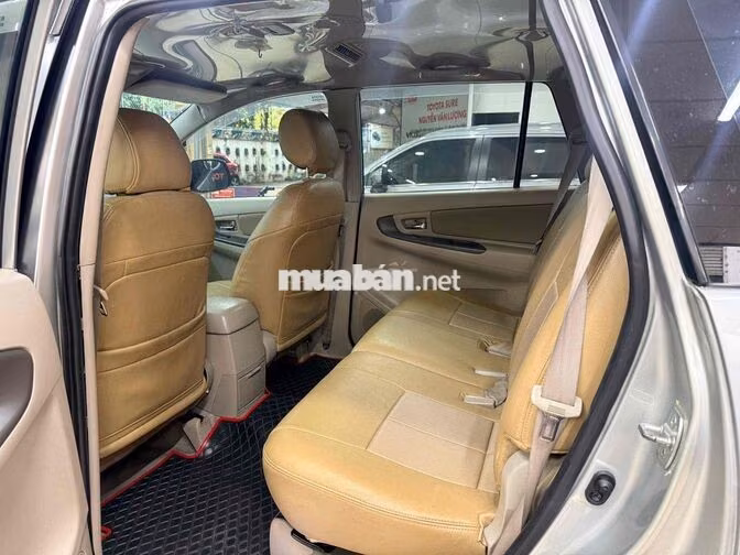 Cọp Innova E số sàn 2014 Xe gia đình 1 chủ mua mơi