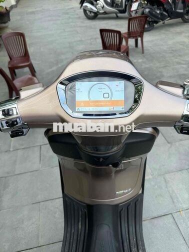 Vespa 125 Tech Nâu Đồng odo 409 km như mới