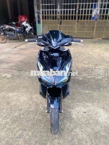 Honda AB 125 4V Đen