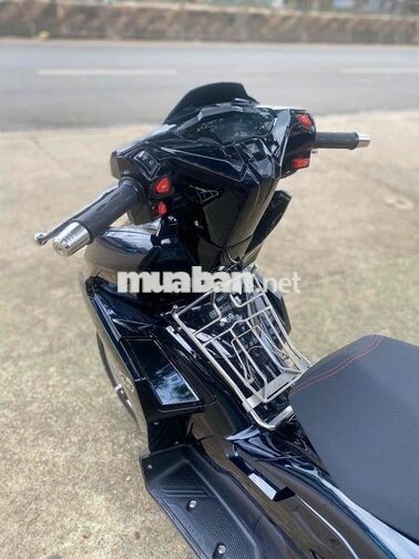 Honda AB 125 4V Đen