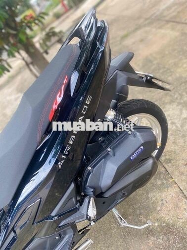 Honda AB 125 4V Đen