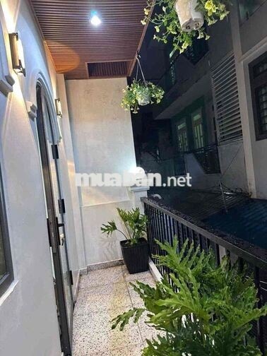 Bán nhà hẻm xe hơi 3pn2wc full Nt ngay vincom quang trung
