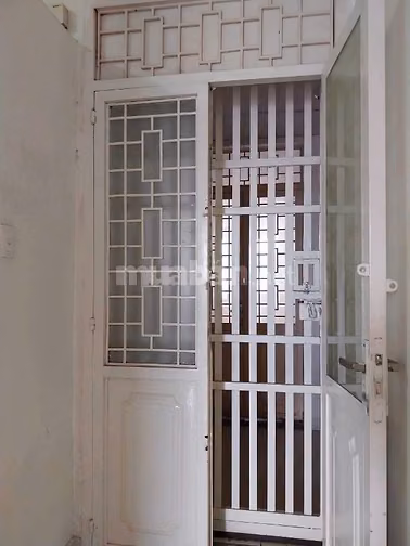 Chung cư 590 Cách Mạng Tháng 8 Quận 3, Giá 10 Tr/th 2PN ko NT 85m2.