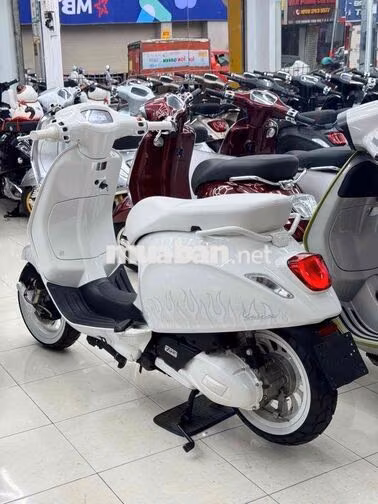 Vespa Justin Bieber 125cc Trắng 10.000km MH21321