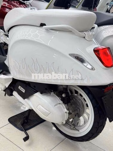 Vespa Justin Bieber 125cc Trắng 10.000km MH21321