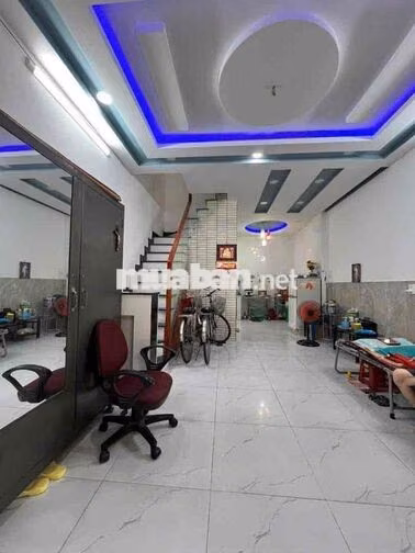 chính chủ bán căn nhà 4 m 9 m khu vực lê văn quưới