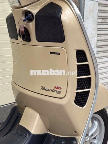 GTS 300cc Quasar Touring 2019 Vàng cát 5000km