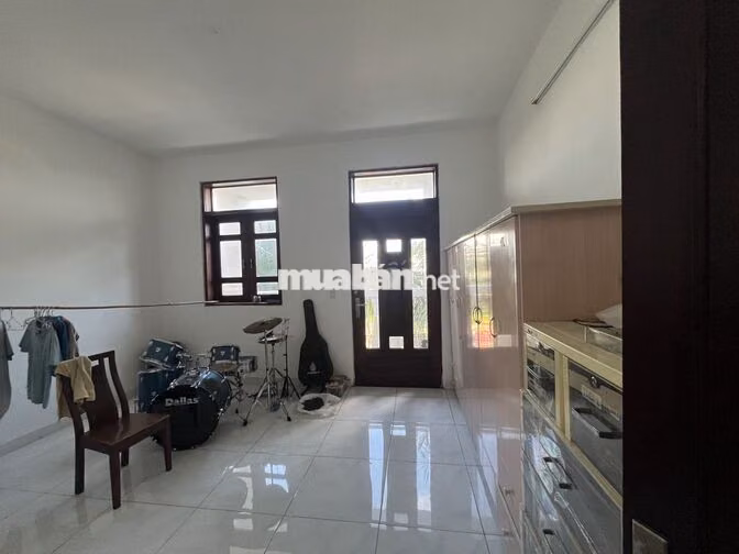 BÁN NHÀ TRỆT 2 LẦU KHU NHÀ Ở ĐỨC HUY PHƯỜNG ĐÔNG HOÀ SÁT LÀNG ĐẠI HỌC