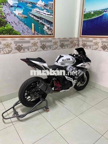 Yamaha R25 Trắng Xe côn tay