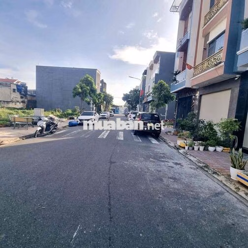 nhà 1 trệt 2 lầu An Phú,Thuận An,kế đường phan đình giót,Liên Huyện.