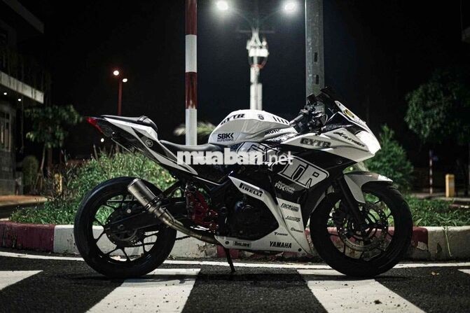 Yamaha R25 Trắng Xe côn tay