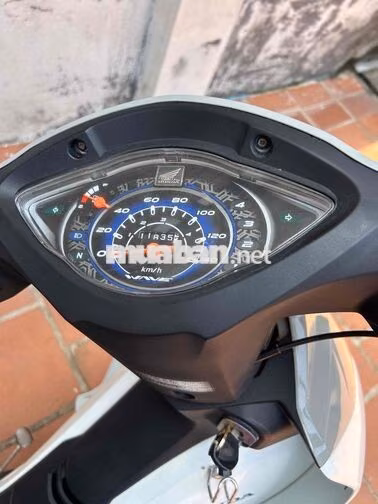 Honda Wave 2024 Trắng