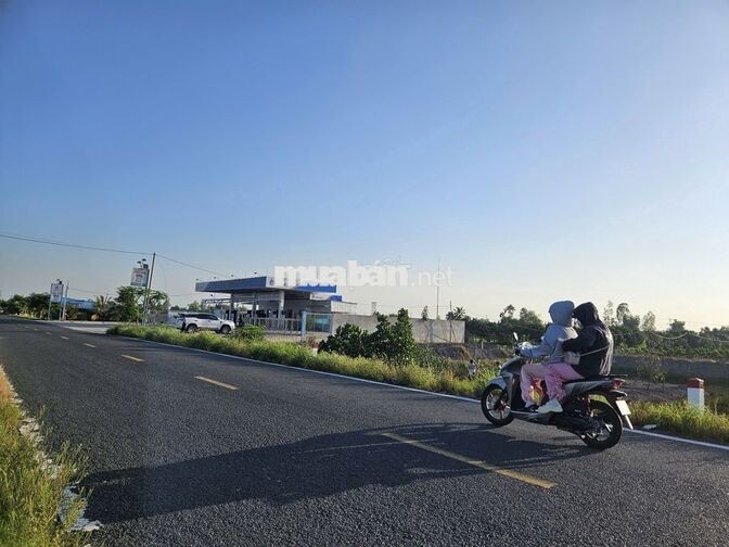BÁN ĐẤT MẶT TIỀN ĐT856 ĐỒNG THÁP – DT: 2700m2 🔥 Giá TỐT: 3,5 tỷ