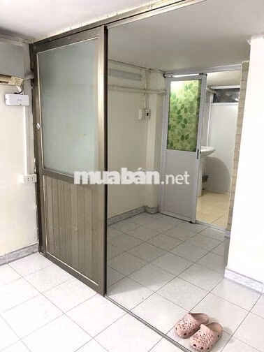 Gần Bách-Kinh-Xây tại ngõ 105 Bạch Mai có nhà nguyên căn cho thuê