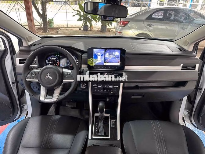Mitsubishi Xpander 2023 1.5 Premium Trắng