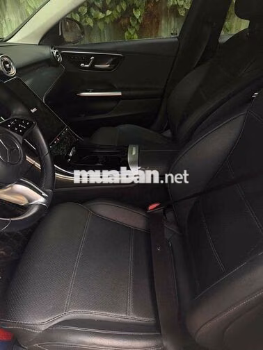 Mercedes-Benz C200 Avantgarde 2023 Trắng 34.000 km