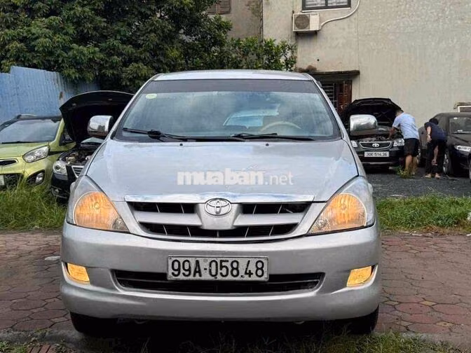 Toyota Innova 2009 Bạc