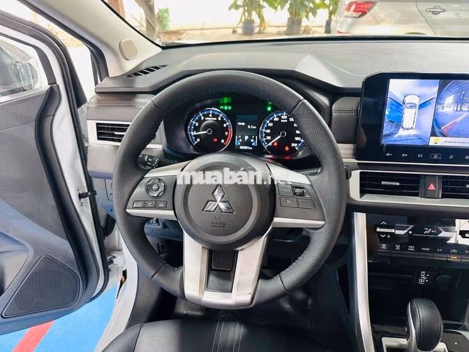 Mitsubishi Xpander 2023 1.5 Premium Trắng