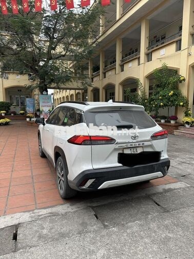 Toyota Corolla Cross 2022 Trắng ngọc trai Nữ