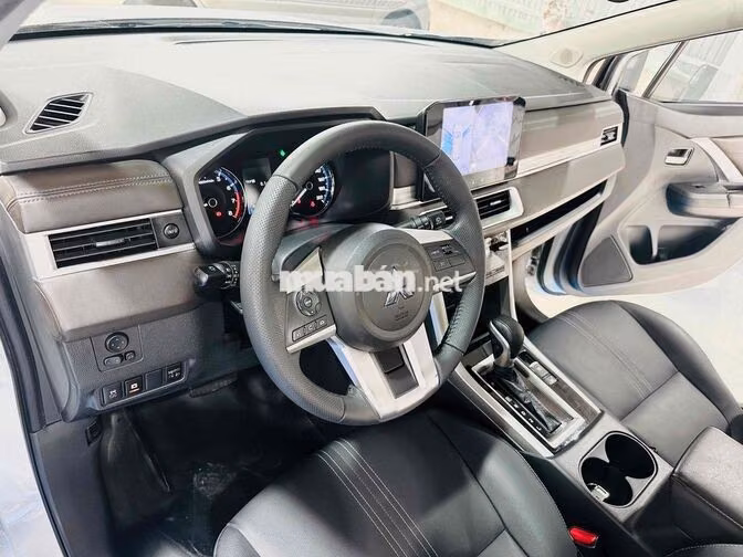 Mitsubishi Xpander 2023 1.5 Premium Trắng