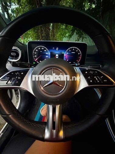 Mercedes-Benz C200 Avantgarde 2023 Trắng 34.000 km