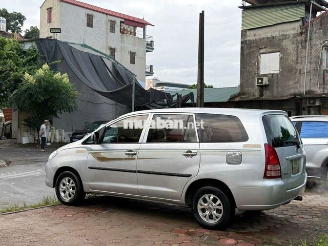 Toyota Innova 2009 Bạc