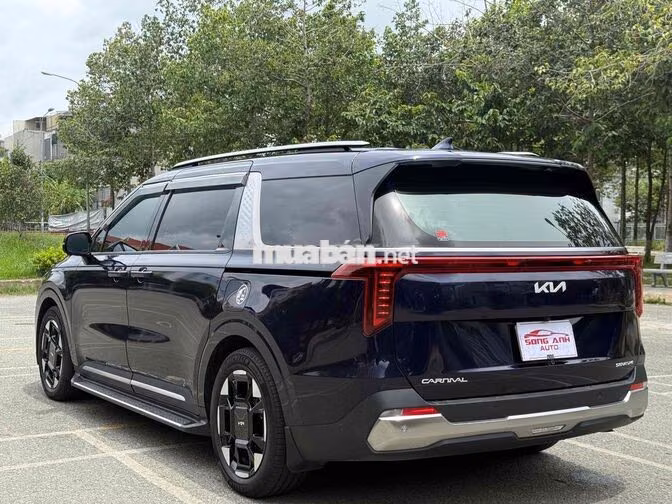 Kia Carnival Signature 2024 Xanh 27000 km