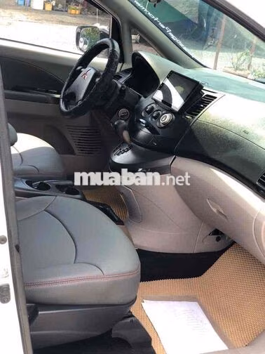 Mitsubishi Grandis Trắng Số tự động Nhật Bản