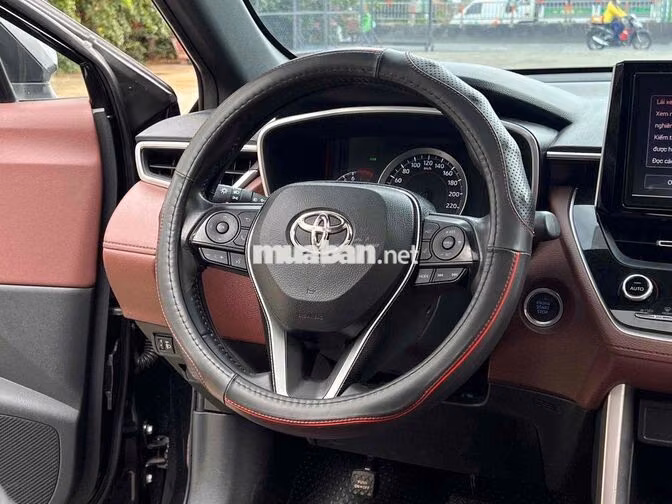 Toyota Cross 1.8V 2020 Đen 79000 km