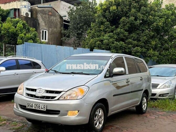 Toyota Innova 2009 Bạc