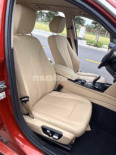 Bán xe BMW 320i LCi màu cam cà rốt, sản xuất 2018, xe mới đẹp